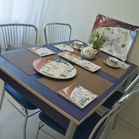 Apartman U Kolonady カルロヴィ・ヴァリ エクステリア 写真